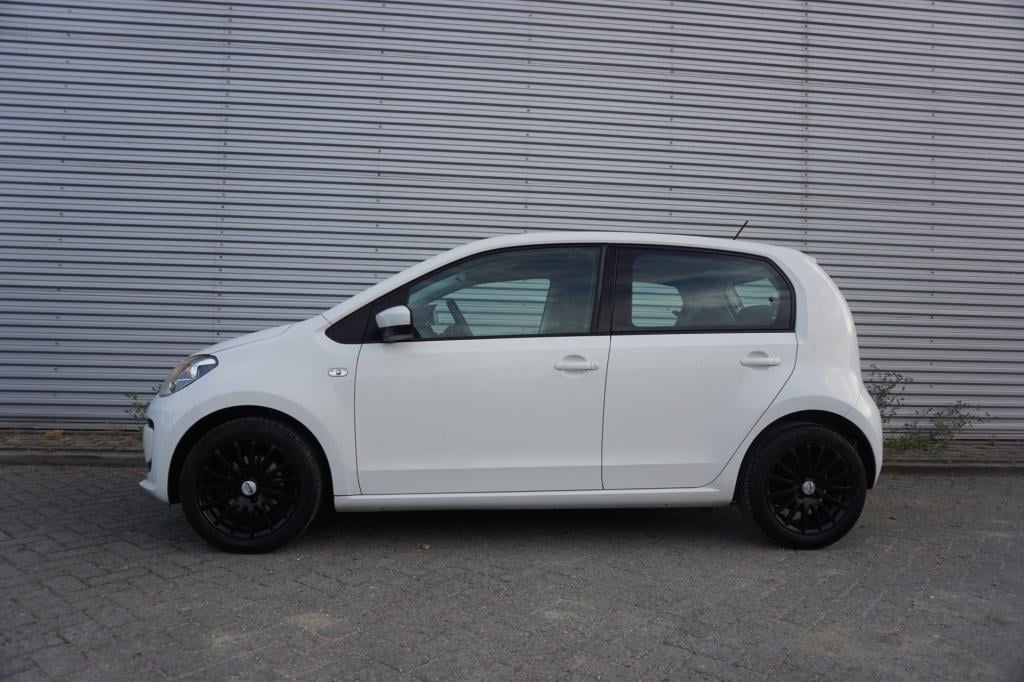 Volkswagen UP! 1.0 move up! bluemotion airco / elektr. ramen / lm velgen / 