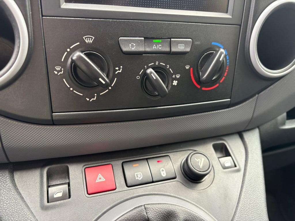 Peugeot Partner 120 1.6 bluehdi 75 l1 premium pack
