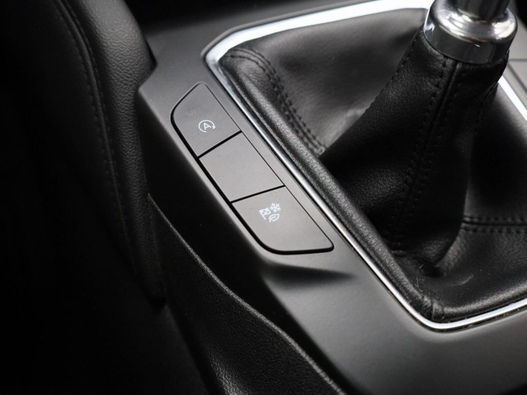 Ford Kuga 1.5 ecoboost titanium | lmv | virtual cockpit | cruise control | 