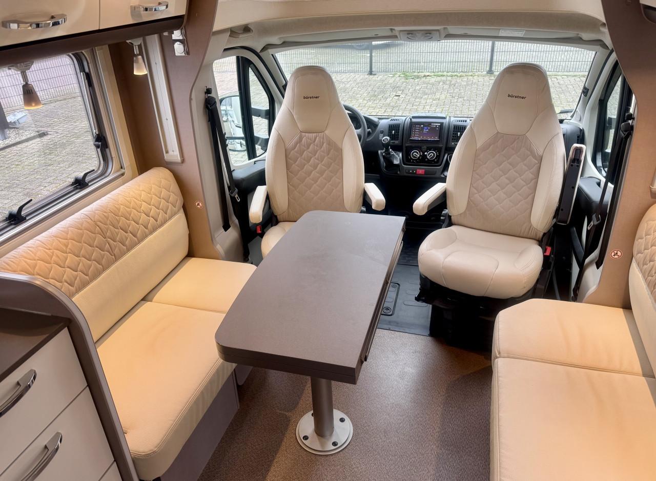 Bürstner Lyseo Privilège(Lengtebedden, Nieuwstaat, Face to Face!!)