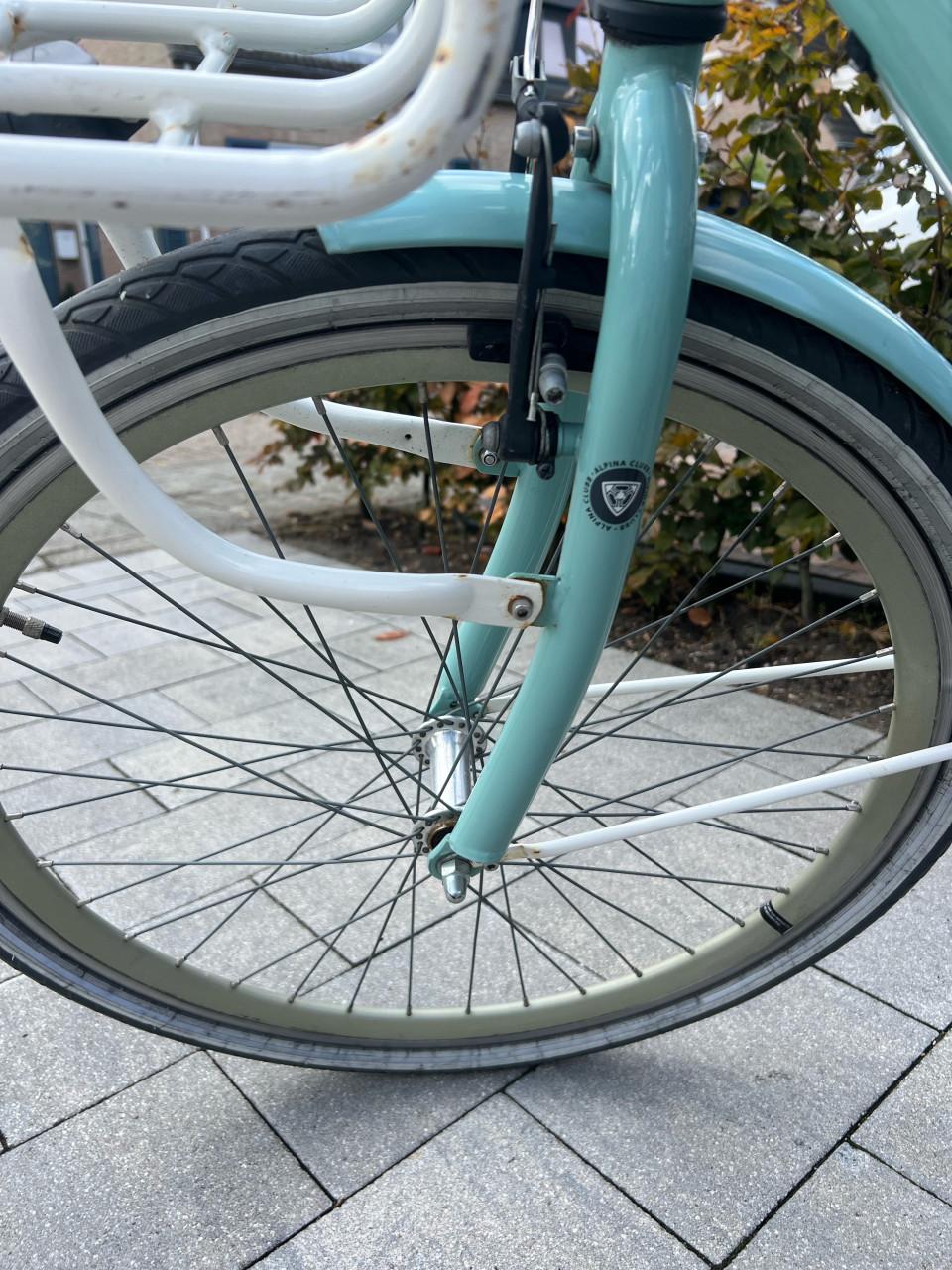 Alpina Kinderfiets 26 inch met voordrager en fietstassen