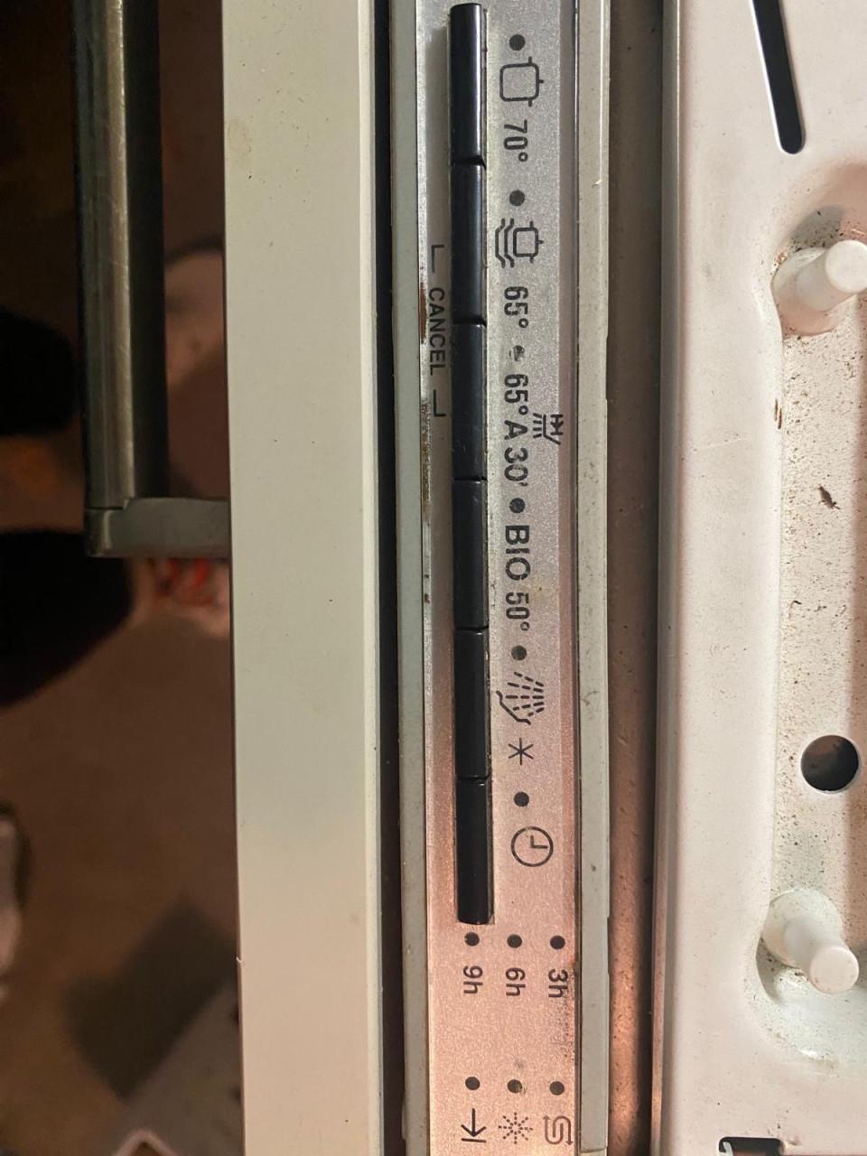 Zanussi inbouw vaatwasser, 45 breed 83,5 hoog 57 diep