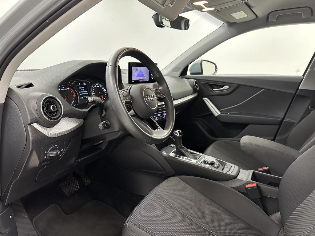 Audi Q2 35 tfsi advanced ed. | arrow gray | camera | led matrix |