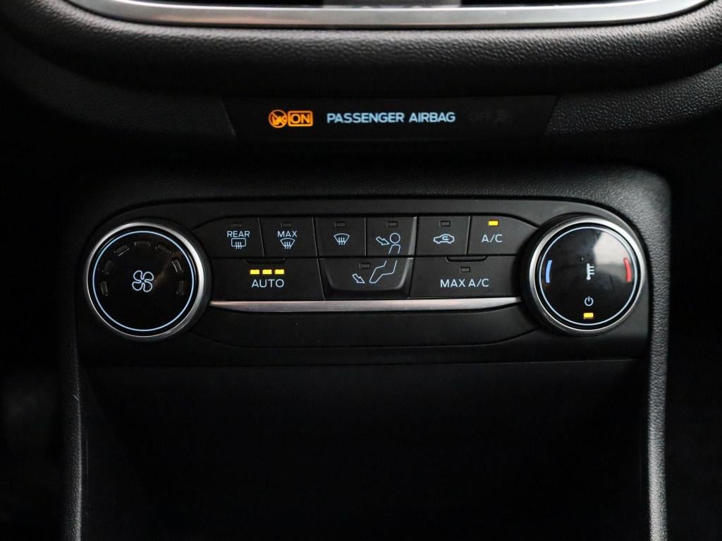 Ford Fiesta 1.0 ecoboost hybrid titanium | climate control | cruise control