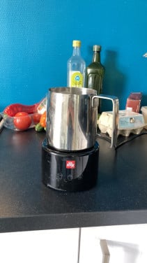 Melkopschuimer Illy
