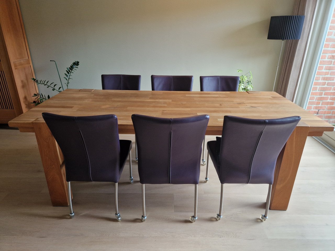 Eiken eettafel met 6 stoelen