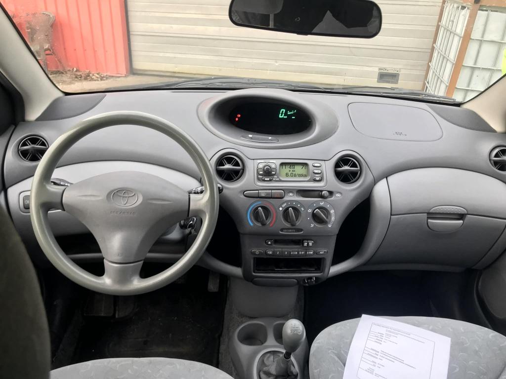 Toyota Yaris 1.3-16v vvt-i sol