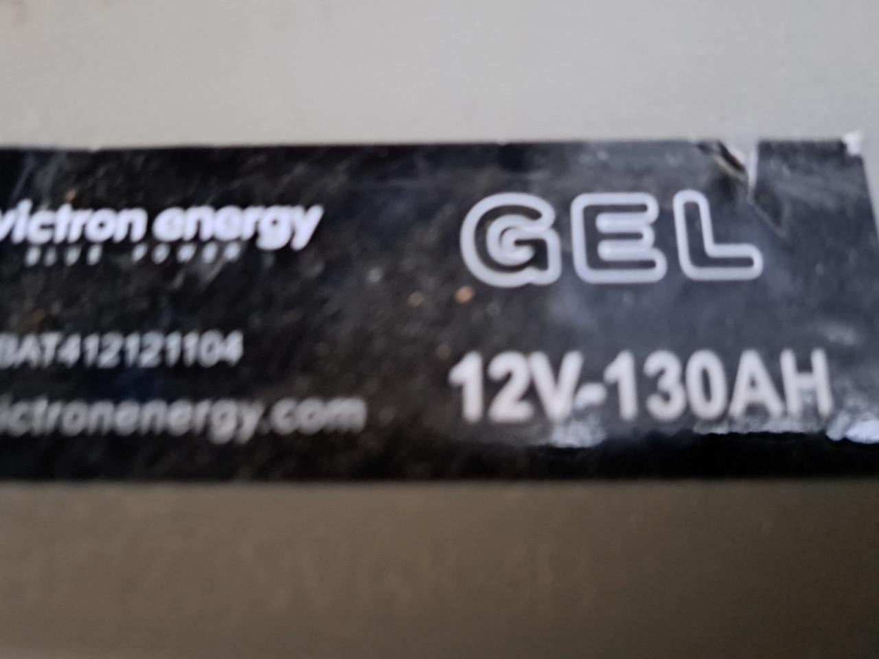 Te koop. Victron gel accu 130 amp