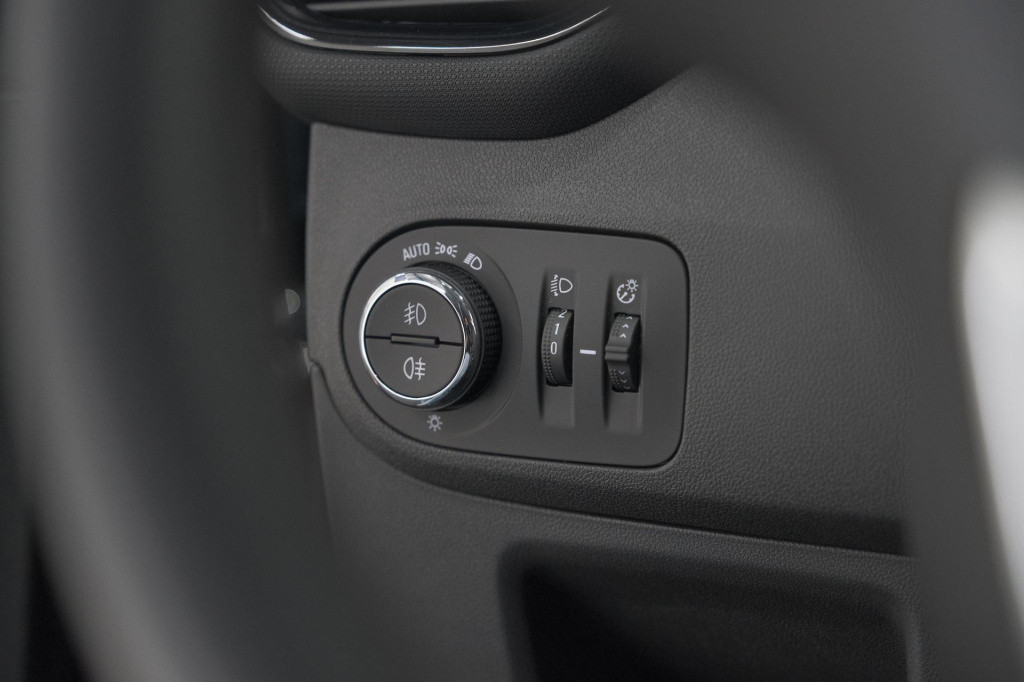 Opel Crossland X turbo 130 level 4 | camera | dodehoekdetectie | navigatie 
