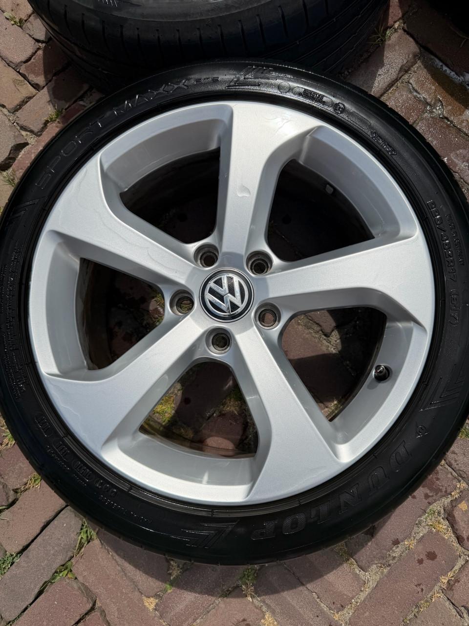 Originele volkswagen borbet velgen 17inch met banden 5x112