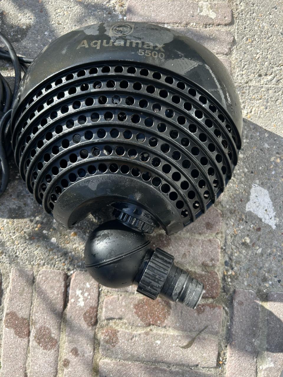 Te koop oase aquamax 5500 sterke en zuinige Vijverpomp en 5500 lpu