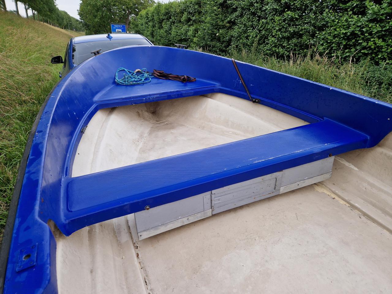 Elan 401 visboot tourboot inclusief trailer € 575,-