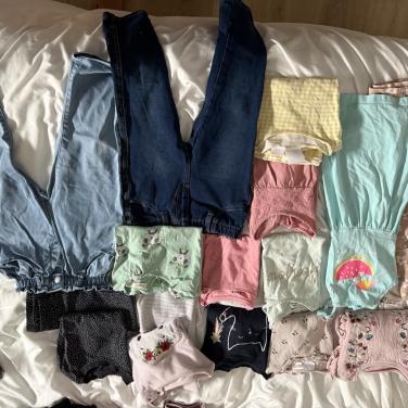 Kleding maat 98 meisje