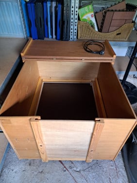 Stevige houten werpkist