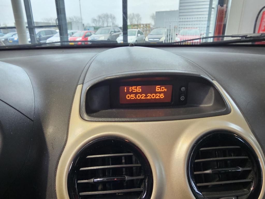 Opel Corsa 1.2-16v edition