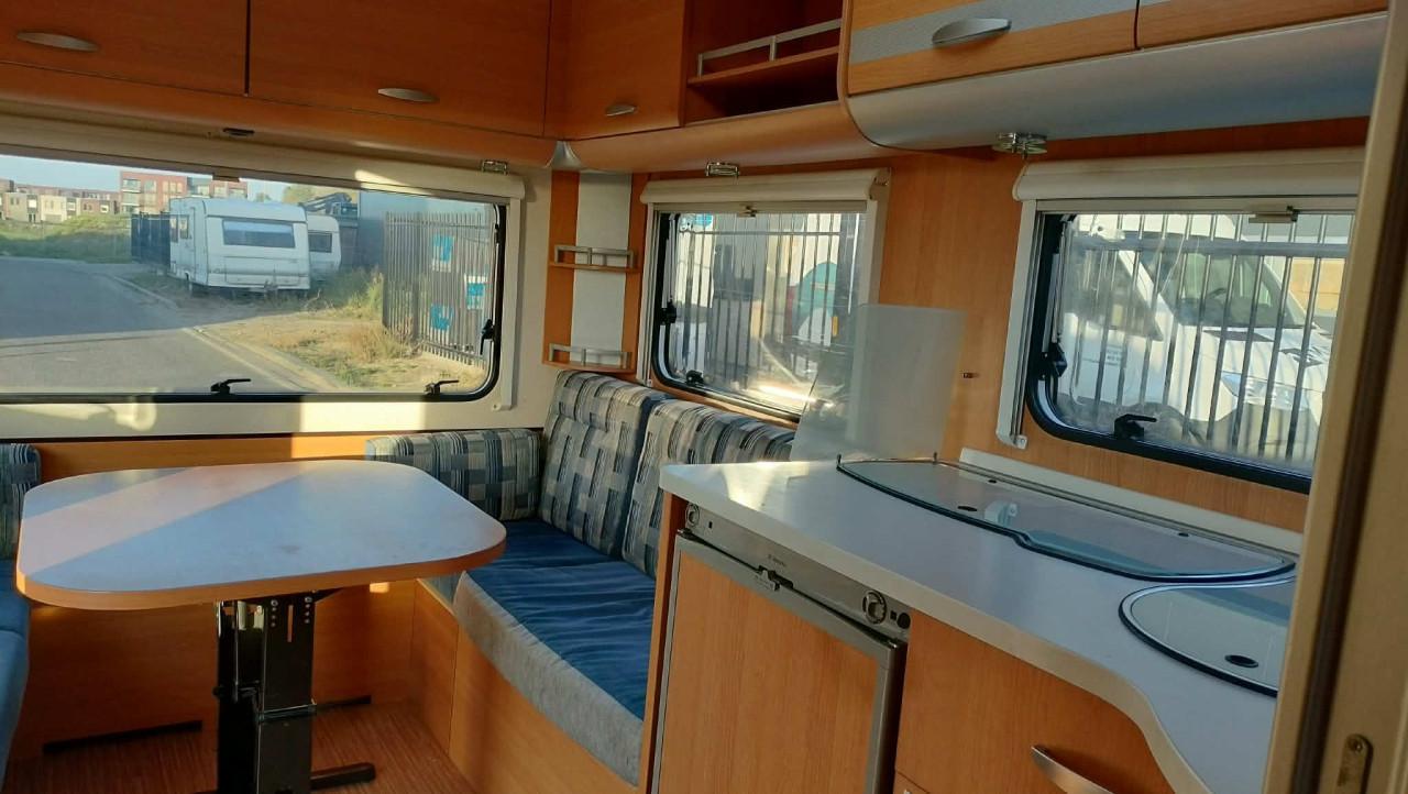 KNAUS Sport premiumline met voortent en mover