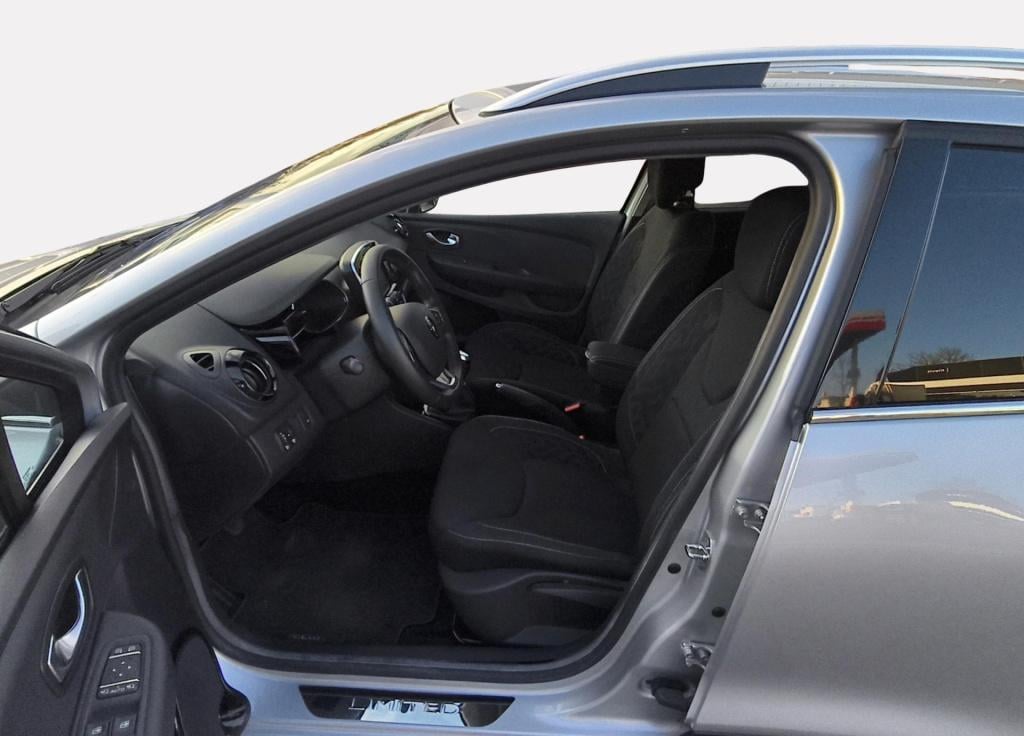 Renault Clio estate 0.9 tce limited