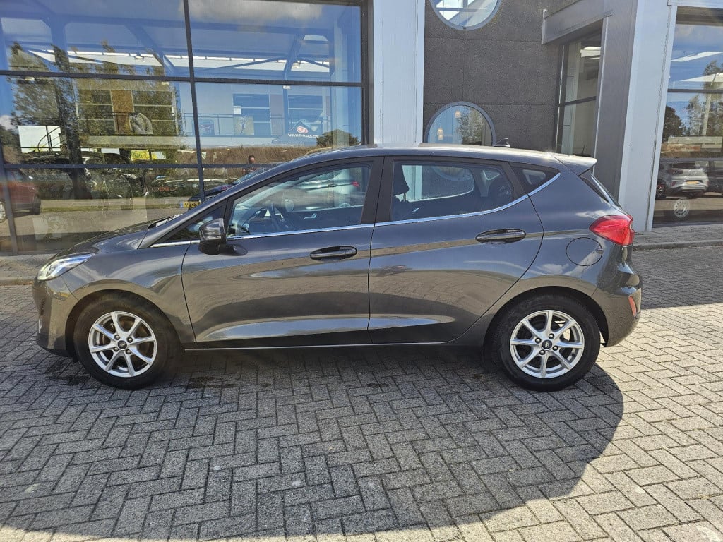 Ford Fiesta 1.0 ecoboost hybrid titanium