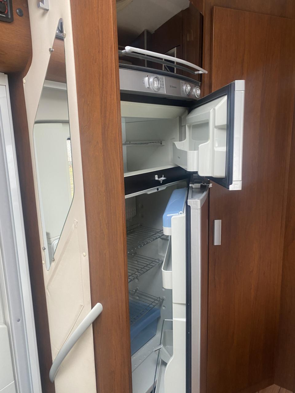 Elnagh Onbekend m200 prince 55l alkoof