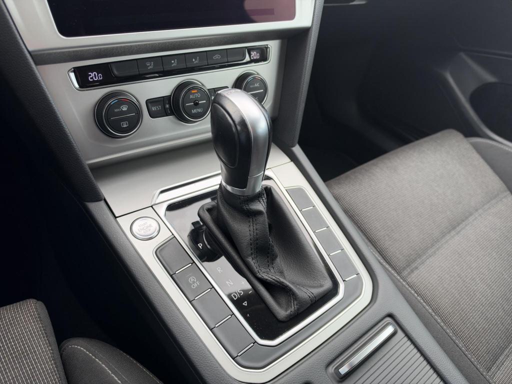 Volkswagen Passat variant 1.4 tsi act highline automaat camera led