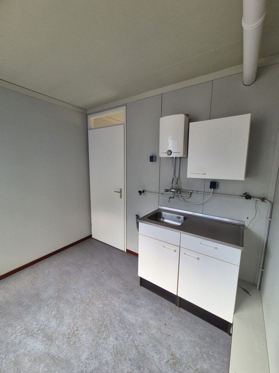 6x3m kantoorunit / woonunit / schaftkeet / bouwkeet keuken toiletten