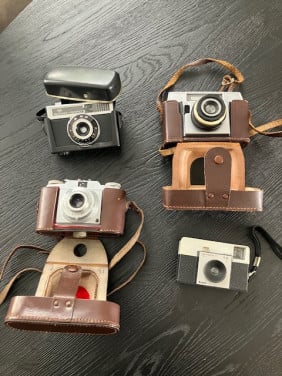 Te koop : 4 stuks camera's jaren 60 / 70 (uit boedel familielid)