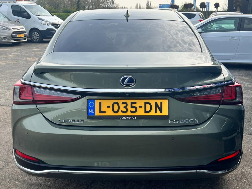 Lexus Es 300h luxury line , elektrisch panodak enz..