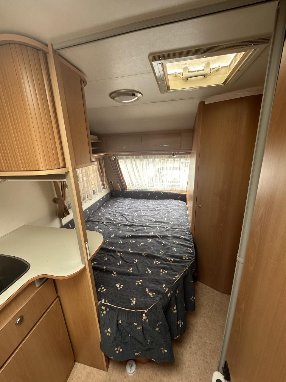 Avento 445 TF Jubilee 2004 Frans bed mover voortent