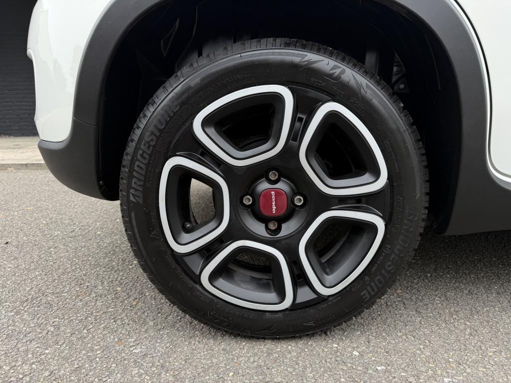 Fiat Panda 1.0 hybrid city life - carplay - android auto -
