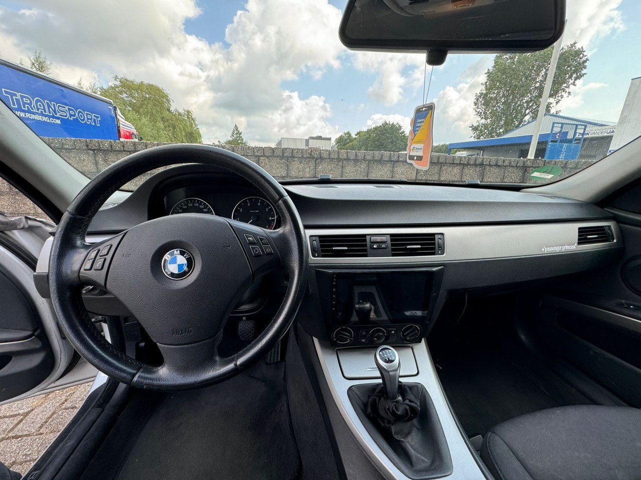 BMW 318I Exclusive Sedan