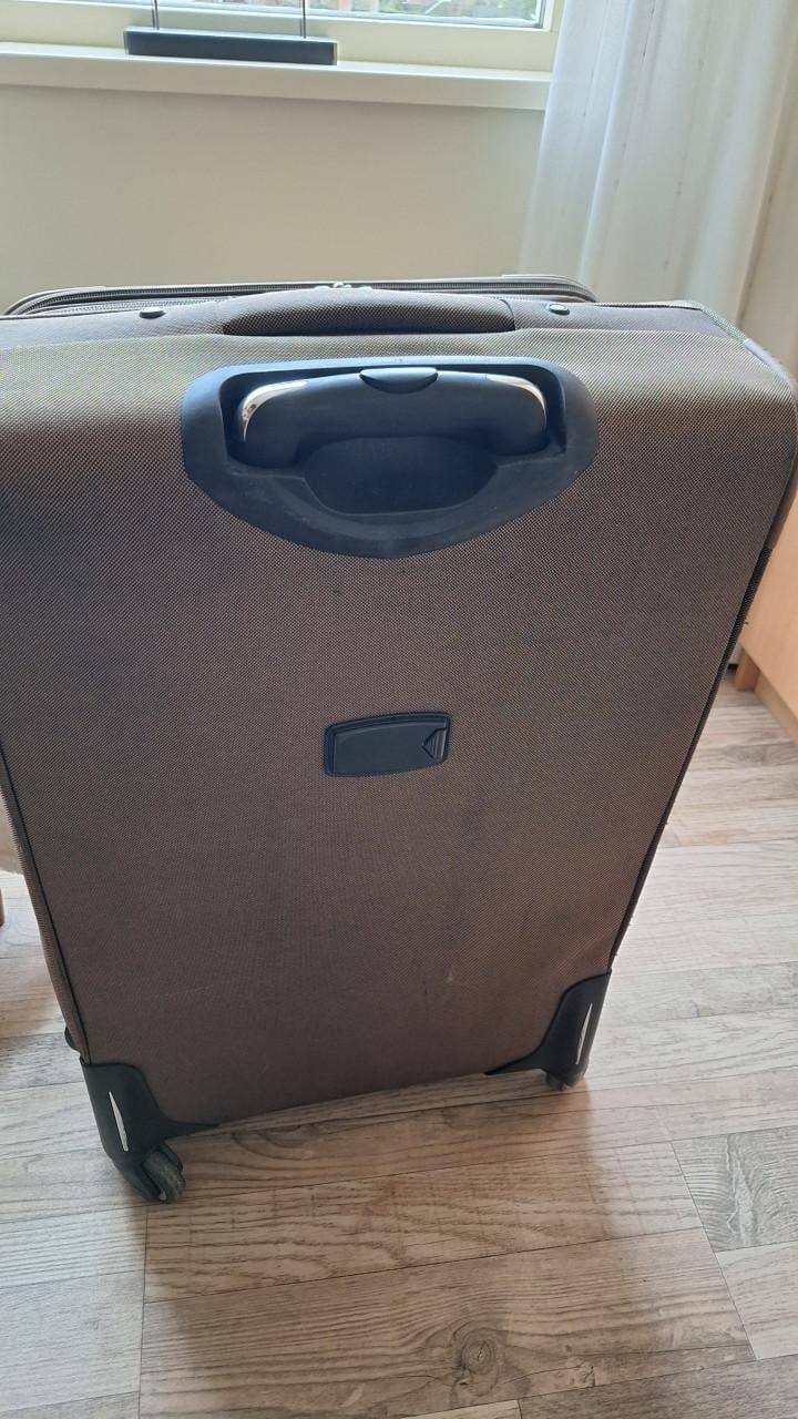 Gratis grote vliegtuig koffer