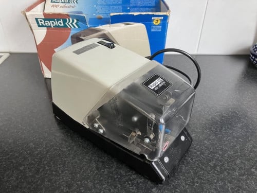Rapid electrische nietmachine