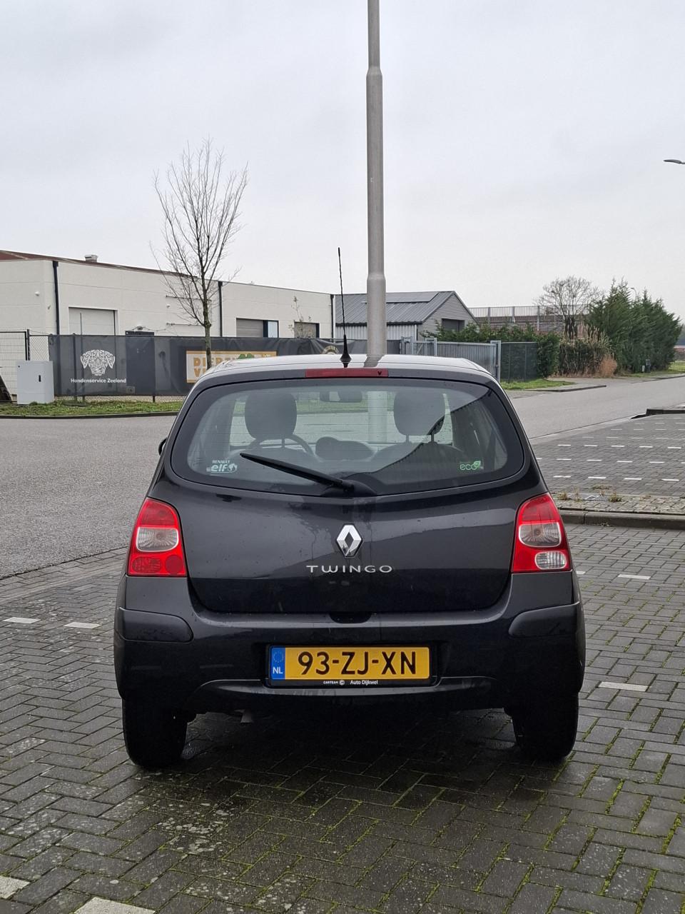 Renault Twingo 1.1 2008 Zwart