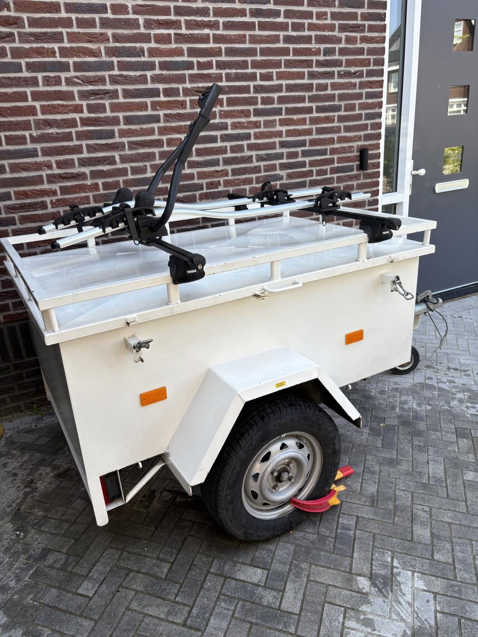 Bagagekar/aanhangwagen afgesloten, grote banden