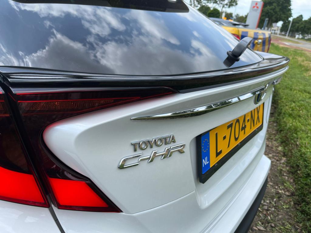 Toyota C-hr 1.8 hybrid style|jbl|rijklaar