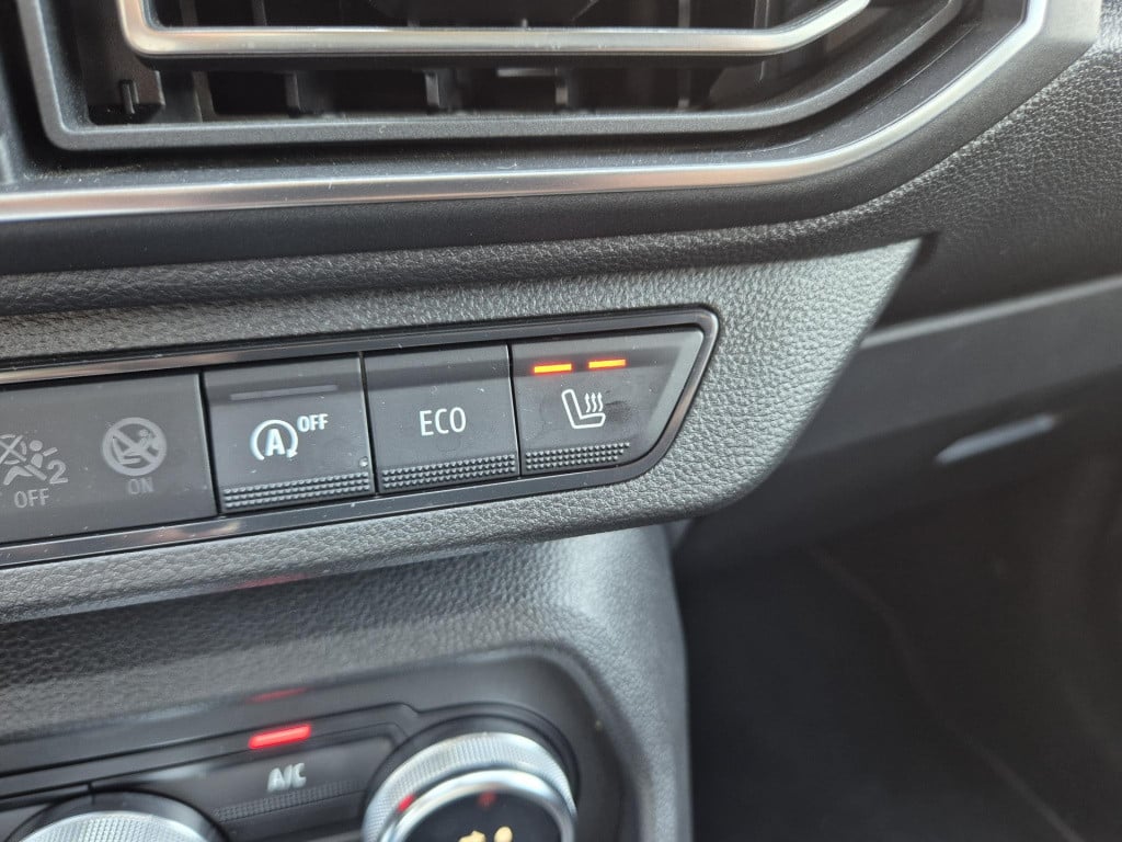 Dacia Jogger tce 110 extreme 5p. all season banden, camera, climate, apple/