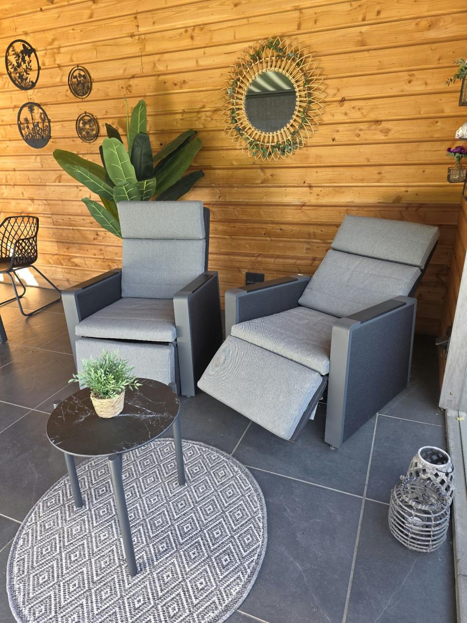 2 Tuin relaxstoelen