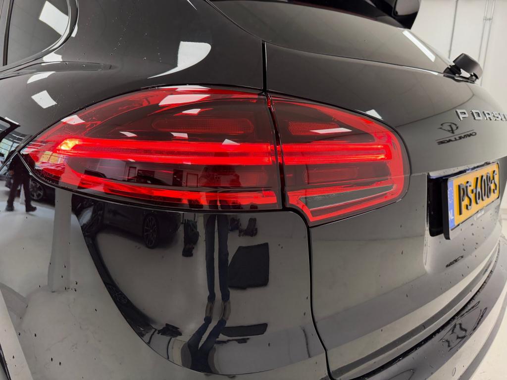 Porsche Cayenne 3.0 s e-hybrid platinum edition | dealer ond. | org. nl | a