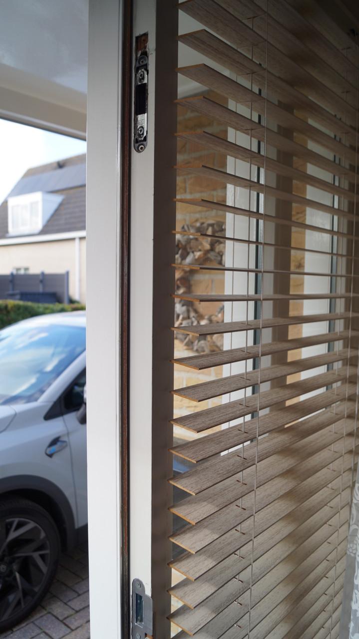Hardhouten buitendeur 4 x 93 x 210 cm