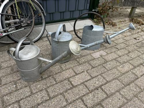 Gieters metaal verzinkt