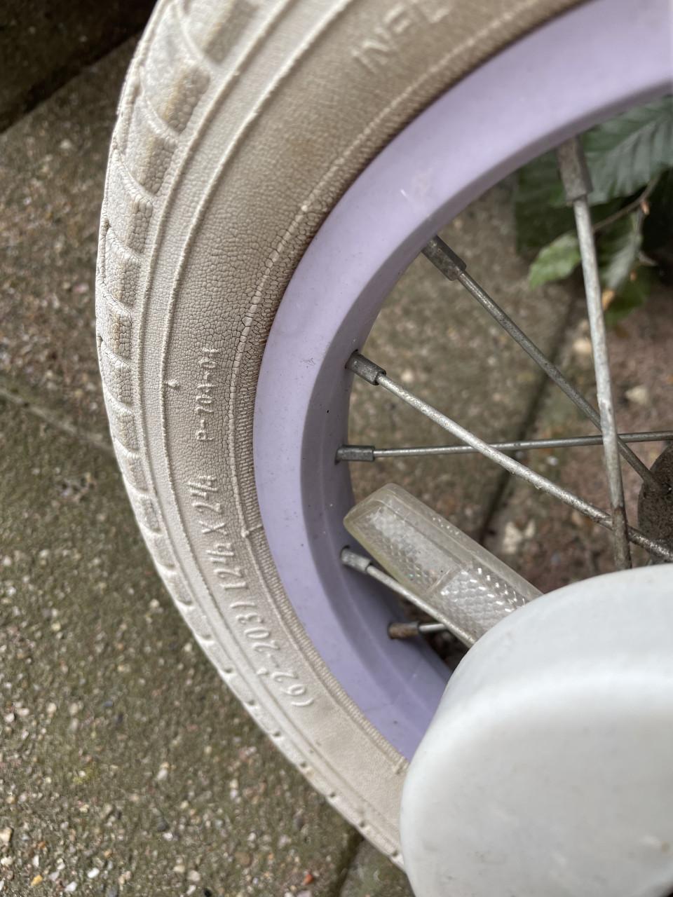Degelijke SPIRIT Meisjesfiets, goede banden en reflectoren IZGS!!