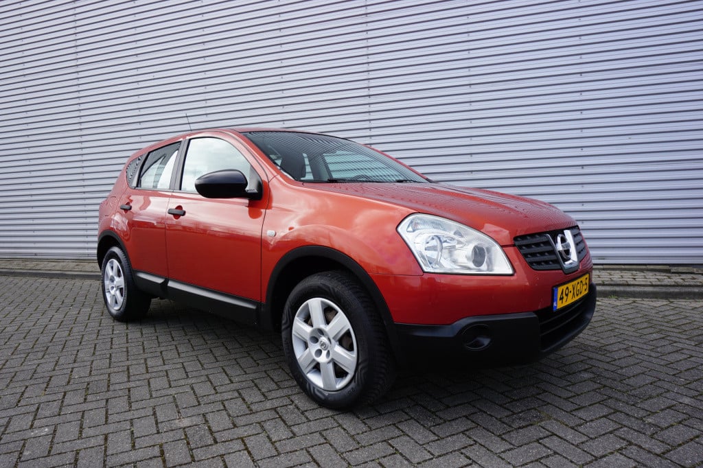 Nissan Qashqai 1.6 visia airco / elektr. ramen / trekhaak