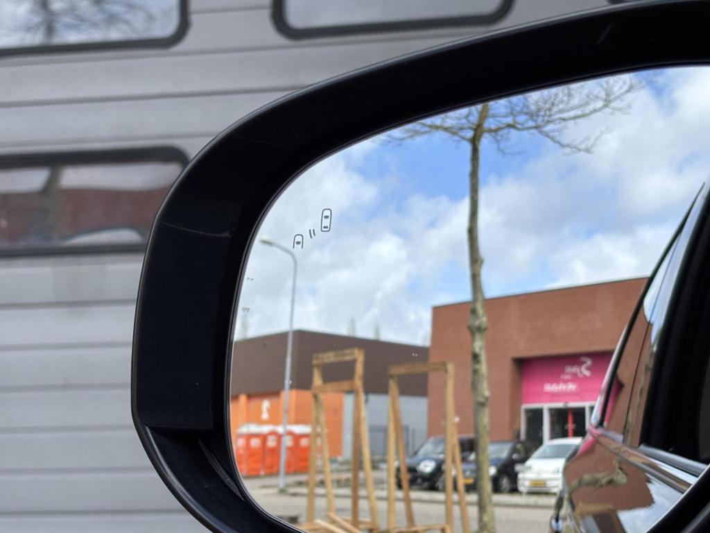 Mitsubishi Outlander 2.0 connect pro