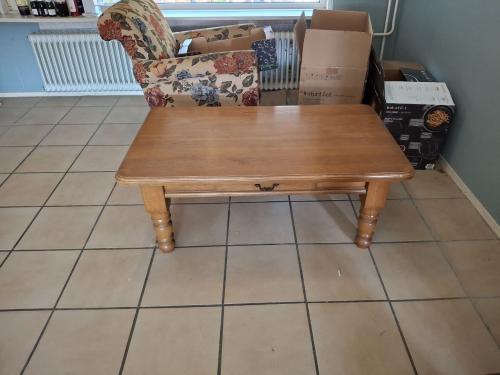 Eikenhouten salontafel
