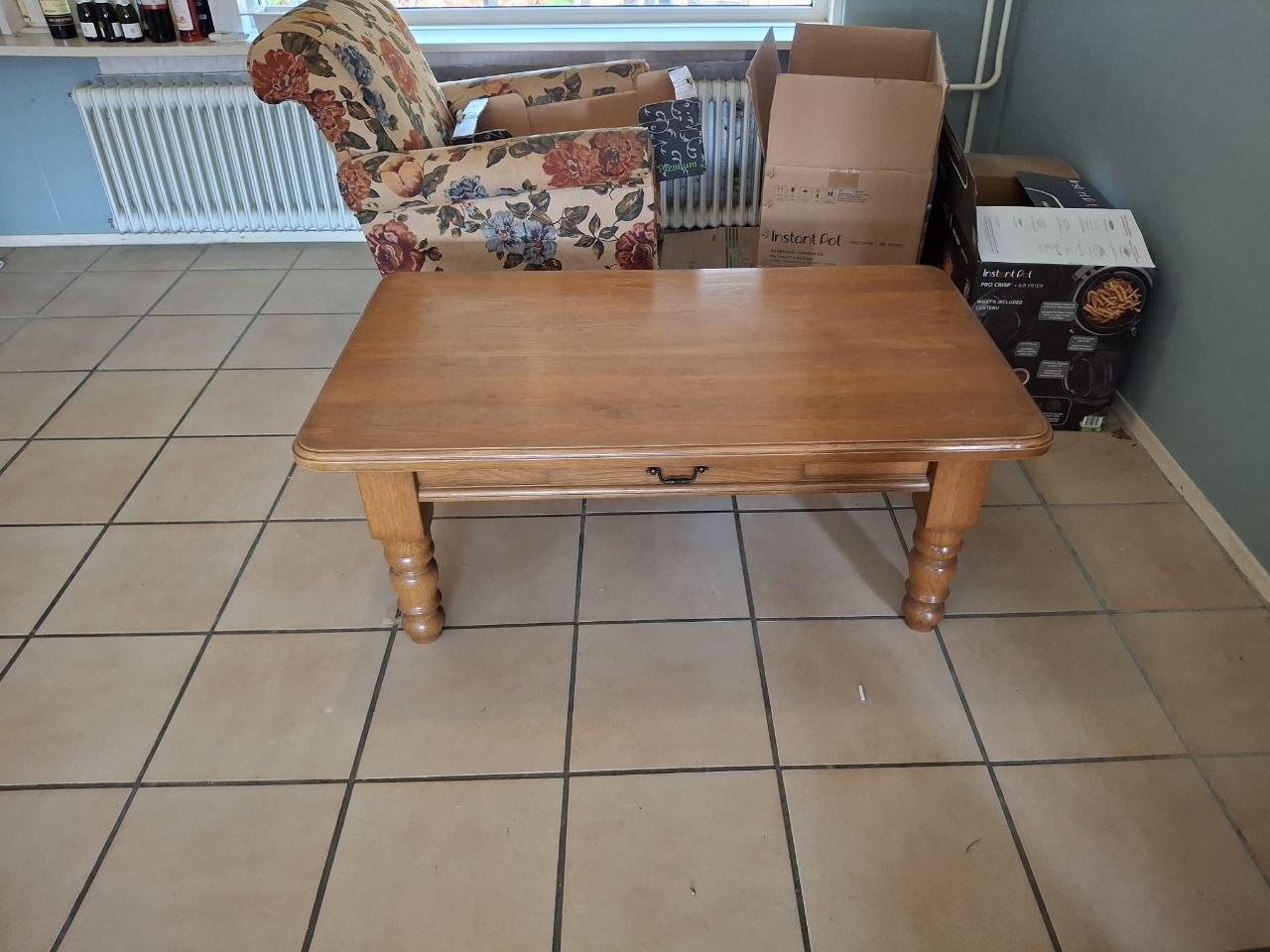 Eikenhouten salontafel
