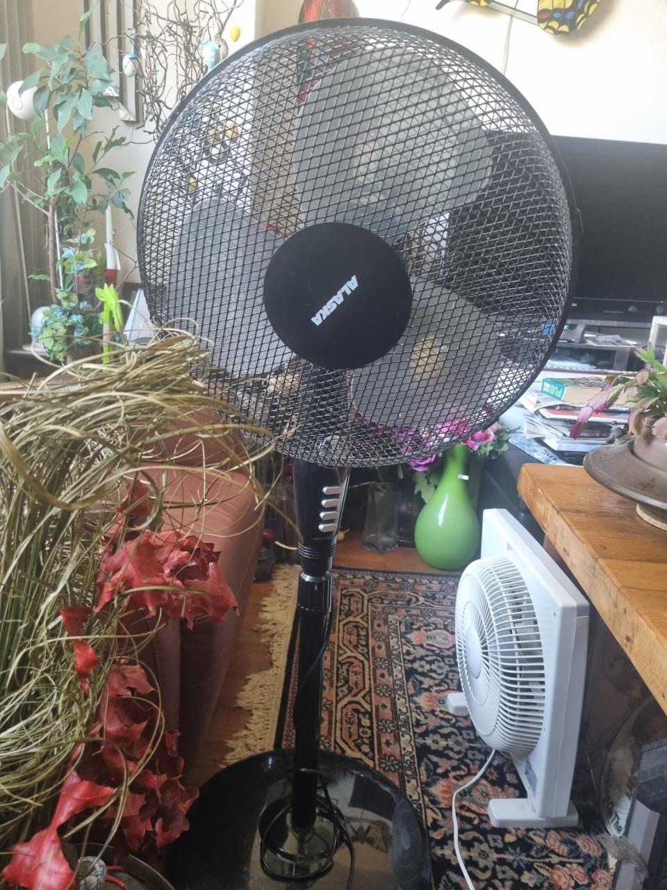 4 x VENTILATOR - Vintage & Rechte & Vierkante Ventilator