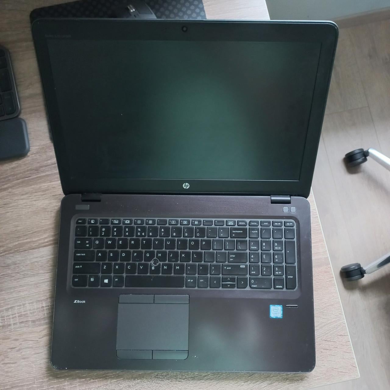 HP ZBook 15u G4 i7-7500U 16GB 256GB Office W11