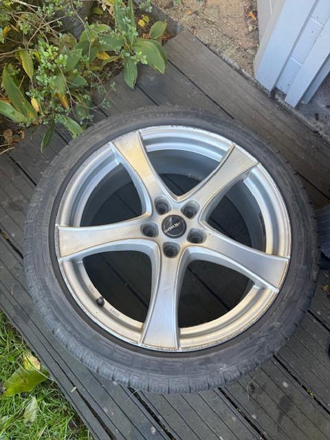 4x winterbanden op Borbet velgen 7 tot 8 mm profiel
