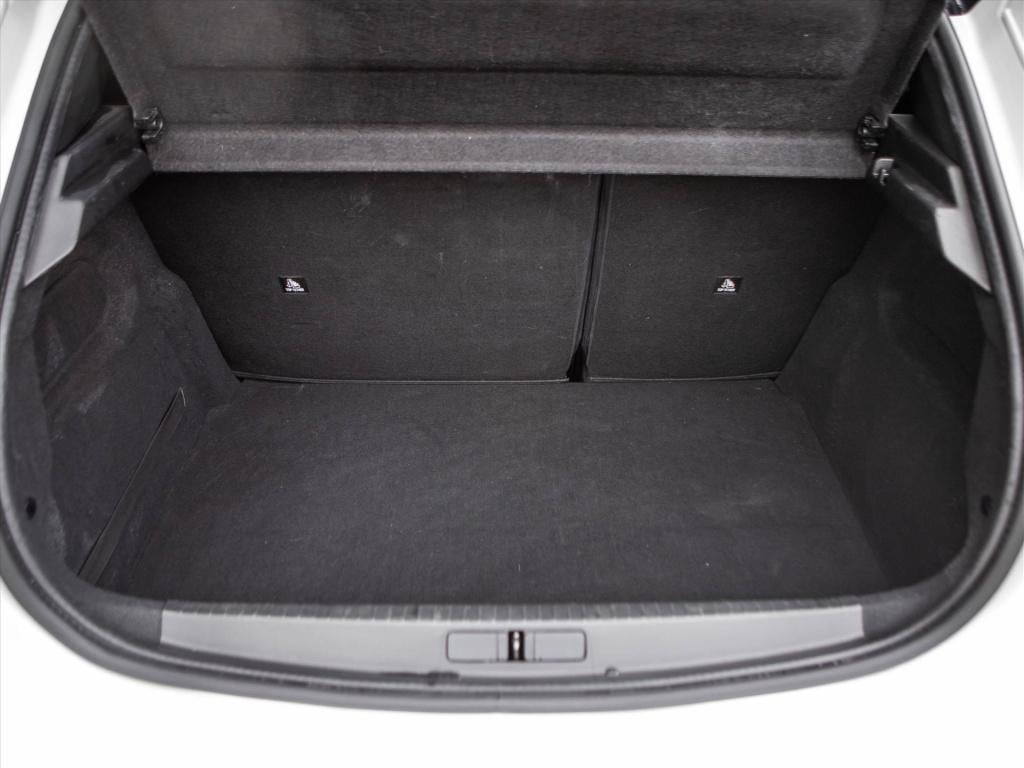 Peugeot 208 1.2 puretech 130pk gt automaat