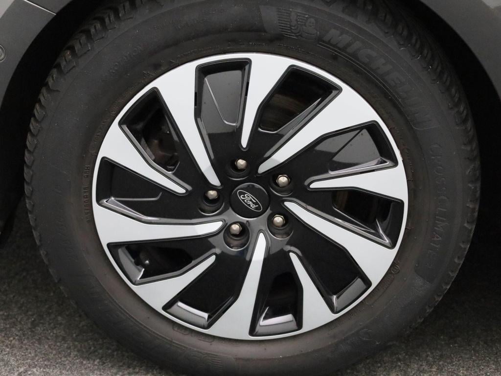 Ford Focus wagon 1.0 ecoboost hybrid titanium style | navigatie | winterpac